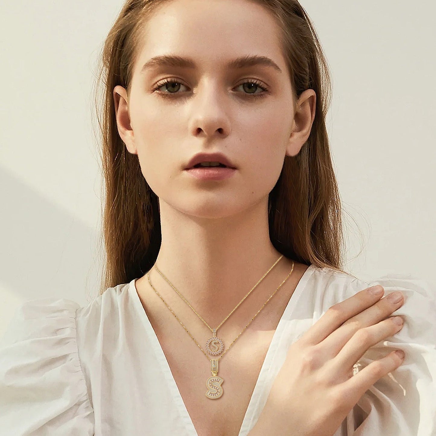 Collier avec lettre initiale en pavé | Or